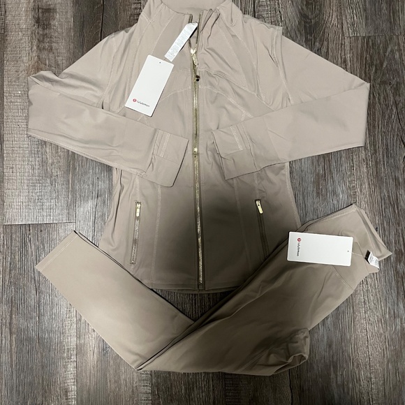 Lululemon define set - Picture 1 of 7